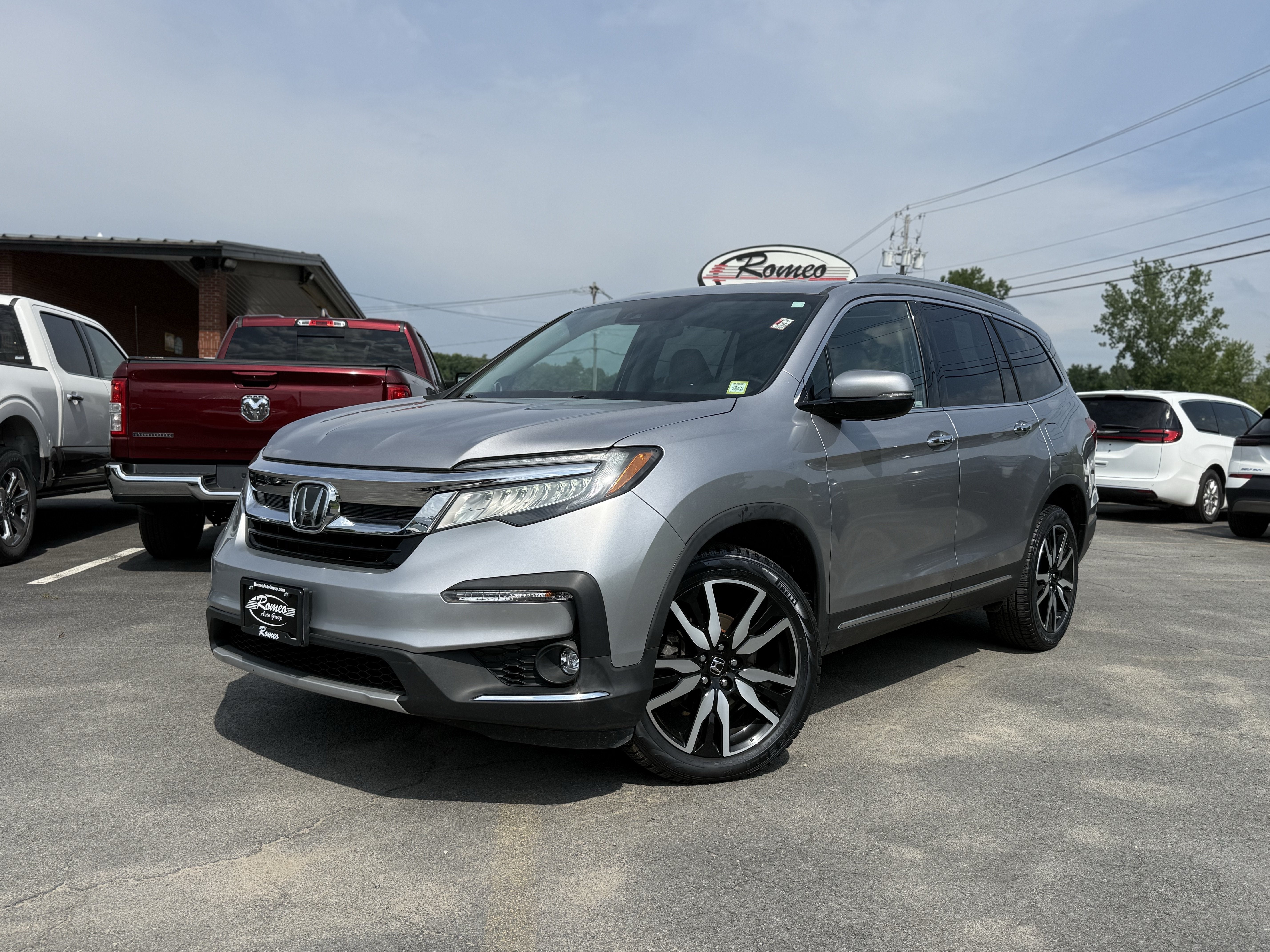 2021 Honda Pilot Elite in Gray — front three-quarter view